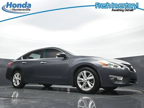 Used 2013 Nissan Altima 2.5 SL w/ 2.5 Moonroof Pkg FWD image 27