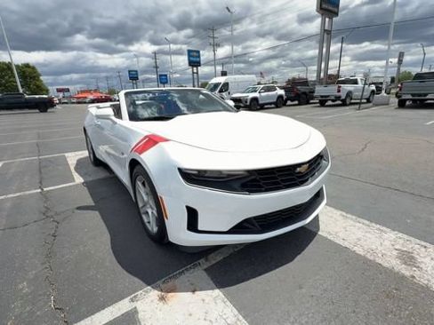 Used 2023 Chevrolet Camaro LT w/ Technology Package RWD image 2