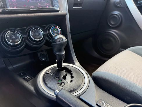 Used 2015 Scion tC image 22