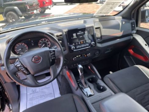 Used 2023 Nissan Frontier PRO-4X w/ Pro Convenience Package AWD/4WD image 16