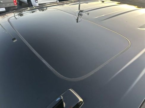 Used 2022 Chevrolet Silverado 1500 LTZ w/ LTZ Premium Package image 13