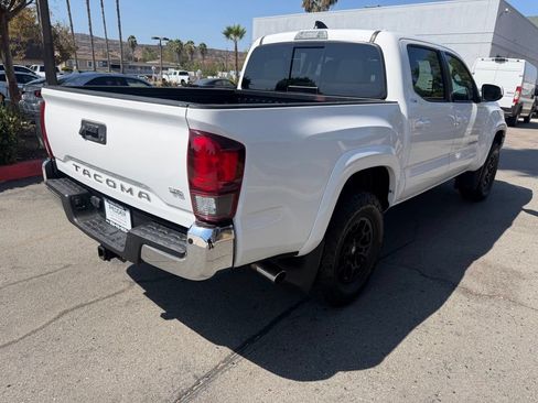 Used 2021 Toyota Tacoma SR5 RWD image 16