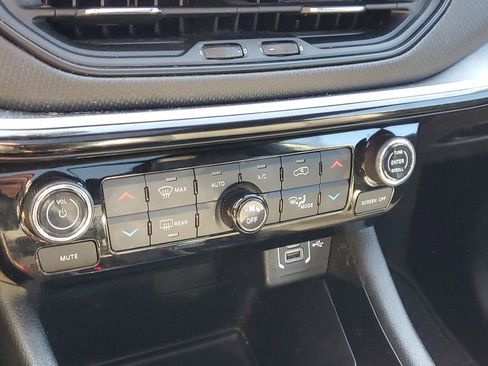 Used 2024 Jeep Compass Trailhawk w/ Trailhawk Elite Group AWD/4WD image 34