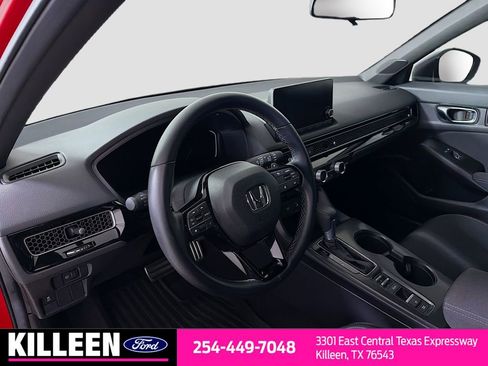 Used 2025 Honda Civic Sport image 10