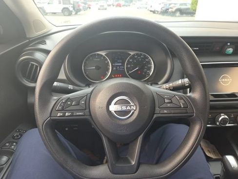 Used 2024 Nissan Kicks S FWD image 9
