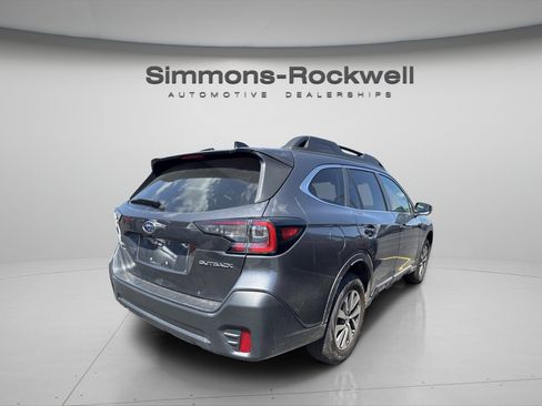 Used 2022 Subaru Outback Premium AWD/4WD image 4