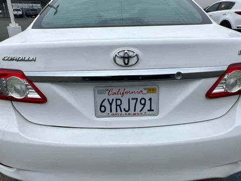 Used 2013 Toyota Corolla LE image 16