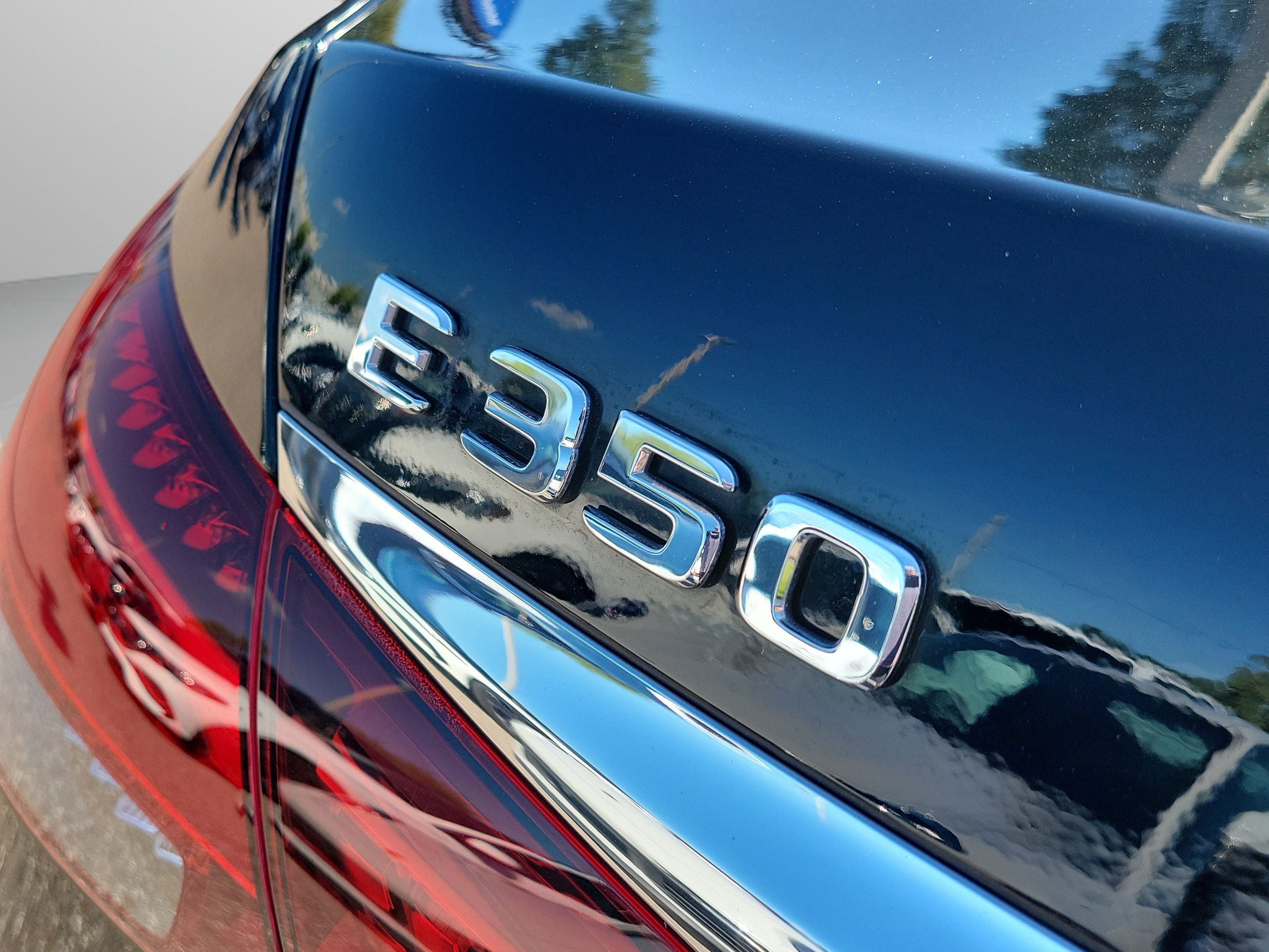 Used 2023 Mercedes-Benz E 350 4MATIC Sedan image 31