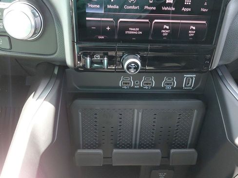 New 2026 RAM 1500 Laramie w/ Advanced Safety Group II AWD/4WD image 29