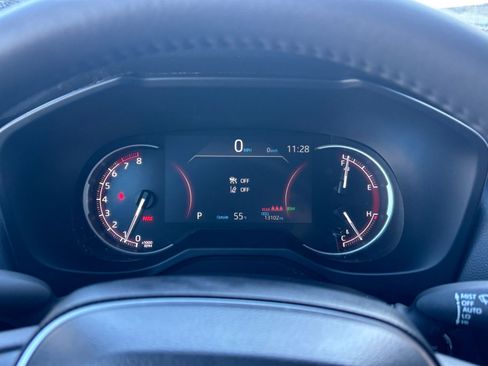 Used 2025 Toyota RAV4 XLE image 36