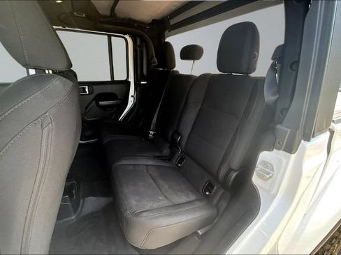 Used 2022 Jeep Gladiator Sport AWD/4WD image 23