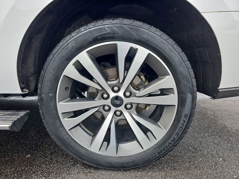 Used 2020 Ford Expedition Limited w/ Equipment Group 302A AWD/4WD image 35