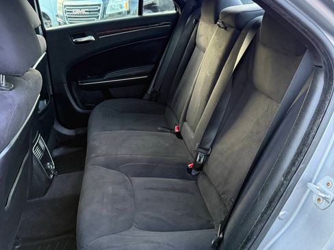Used 2011 Chrysler 300 RWD image 14
