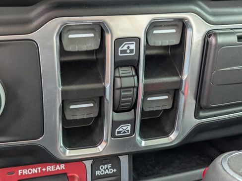 Used 2022 Jeep Gladiator Rubicon w/ LED Lighting Group AWD/4WD image 22