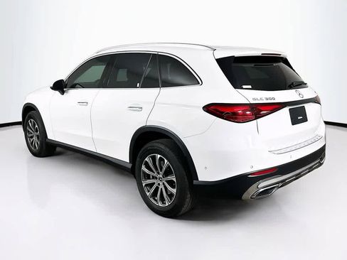 Used 2024 Mercedes-Benz GLC 300 4MATIC image 4