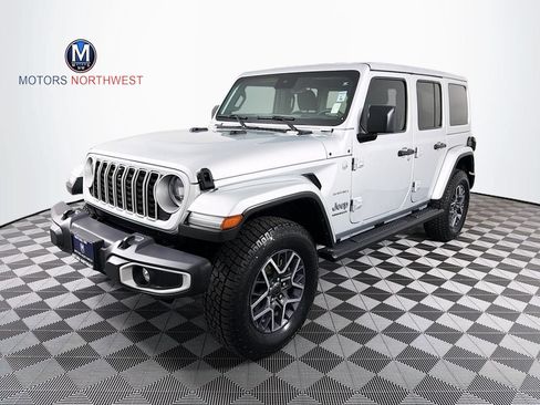 Used 2024 Jeep Wrangler Unlimited Sahara w/ Technology Group AWD/4WD image 1