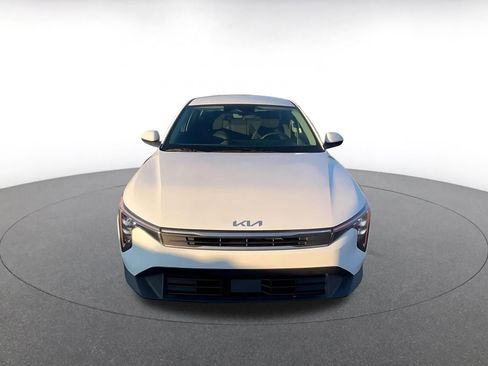 Used 2025 Kia K4 LXS image 4