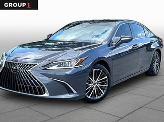 Used 2025 Lexus ES 350 w/ Premium Package FWD video 1