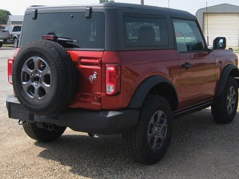Used 2024 Ford Bronco Big Bend AWD/4WD image 3