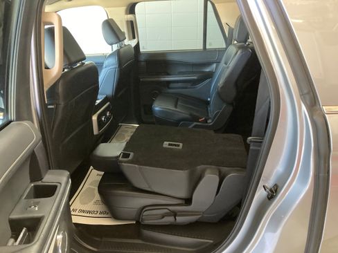 Used 2024 Ford Expedition Max XLT AWD/4WD image 24