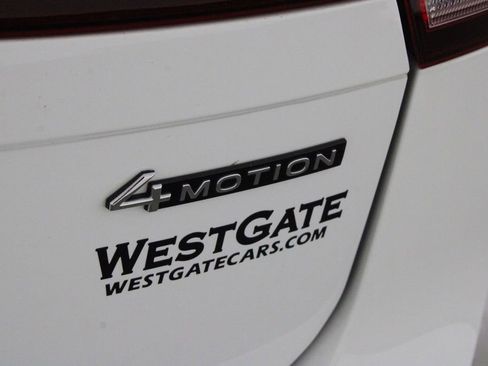 Used 2024 Volkswagen Tiguan SE image 44