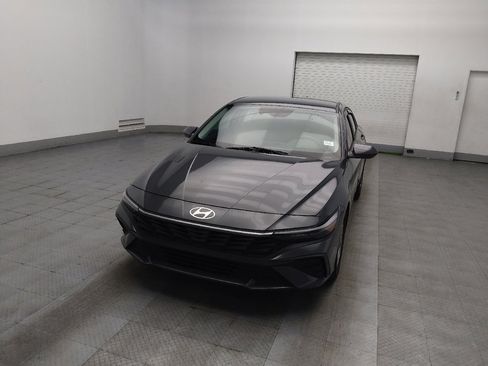 Used 2024 Hyundai Elantra SE image 15