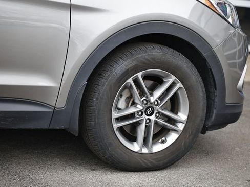 Used 2018 Hyundai Santa Fe Sport image 5