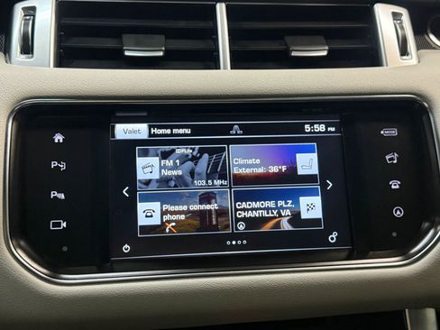 Used 2016 Land Rover Range Rover Sport HSE image 31