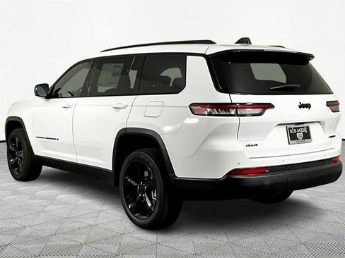 New 2025 Jeep Grand Cherokee L Limited image 4