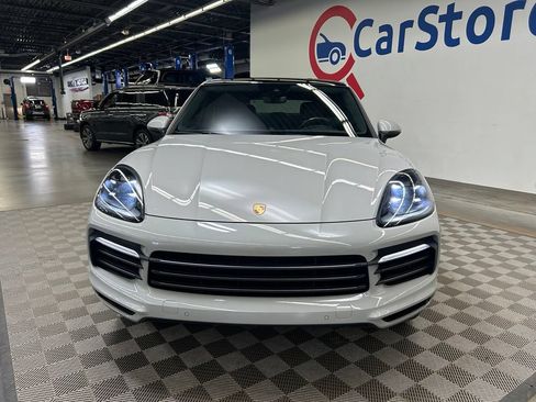Used 2023 Porsche Cayenne Coupe AWD/4WD image 4
