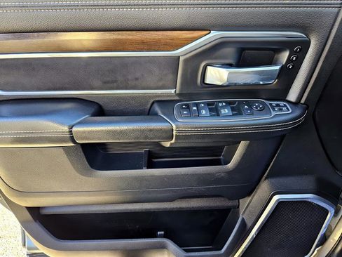 Used 2024 RAM 2500 Laramie image 30