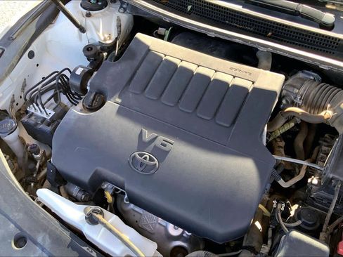 Used 2013 Toyota Avalon Limited image 35