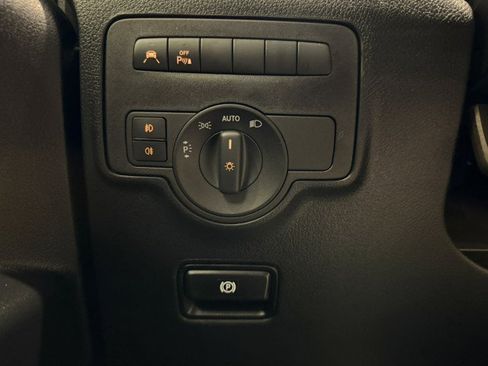 Certified 2023 Mercedes-Benz Metris Passenger image 21