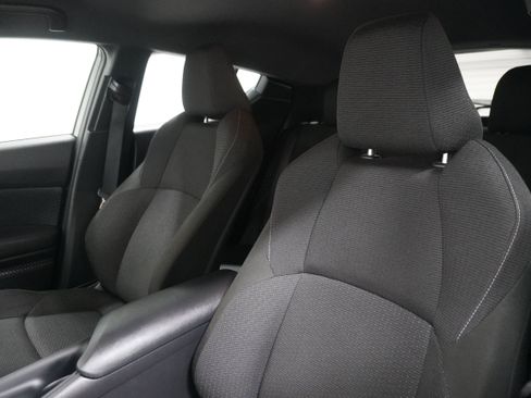 Used 2019 Toyota C-HR image 10