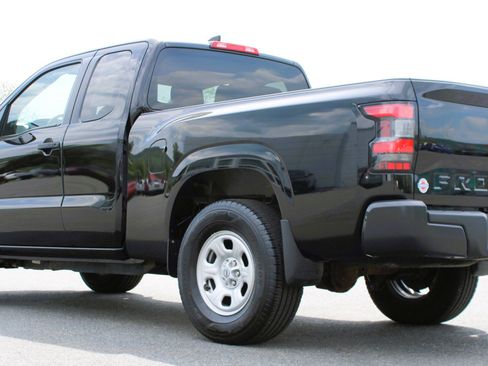 Used 2023 Nissan Frontier S AWD/4WD image 8