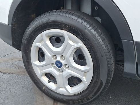 Used 2019 Ford Escape S image 22