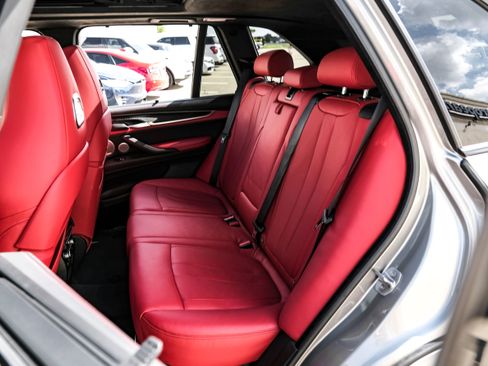 Used 2017 BMW X5 M image 41