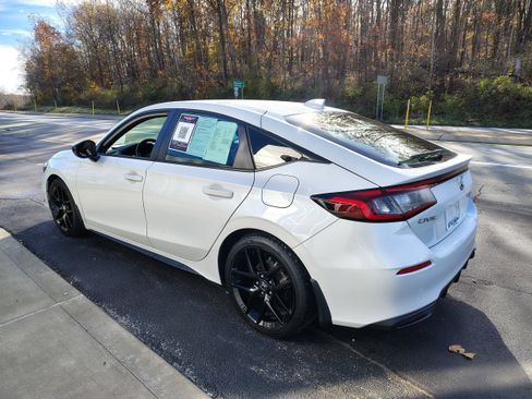 Used 2024 Honda Civic Sport image 7