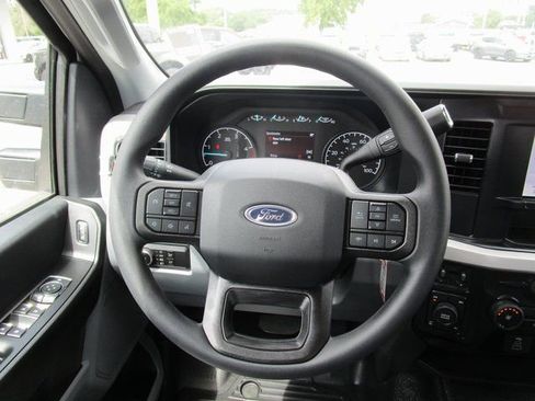 New 2025 Ford F250 XL w/ XL Off-Road Package image 18