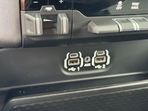 Used 2022 RAM 2500 Big Horn w/ Level A Equipment Group image 23