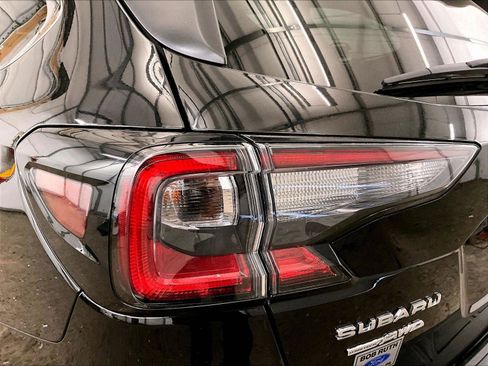 Used 2021 Subaru Outback Touring XT AWD/4WD image 28