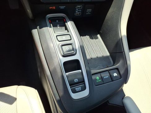 Used 2020 Honda Insight Touring image 24