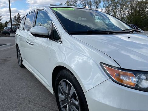 Used 2014 Honda Odyssey Touring Elite image 11