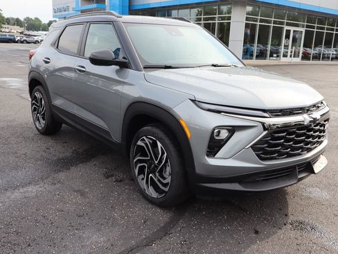New 2026 Chevrolet TrailBlazer RS w/ Convenience Package AWD/4WD image 2