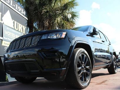Used 2019 Jeep Grand Cherokee Altitude