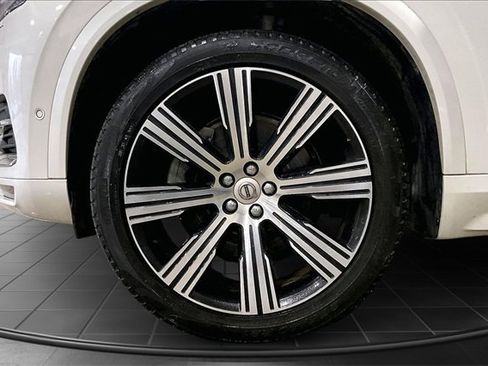 Certified 2023 Volvo XC90 B6 Ultimate w/ Lounge Package image 10