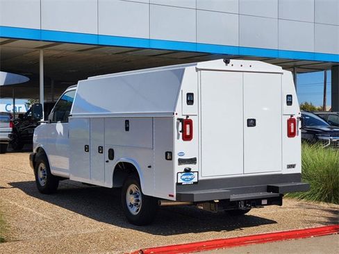 New 2025 Chevrolet Express 3500 w/ Power Convenience Package image 7