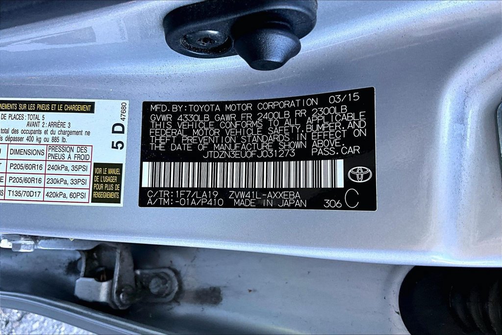 Used 2015 Toyota Prius V Four FWD image 12