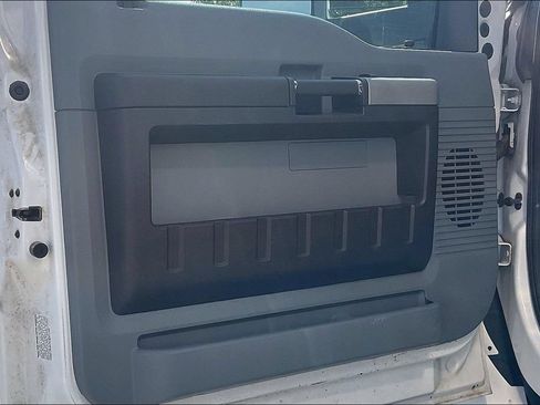 Used 2018 Ford F650 2WD Regular Cab Super Duty image 21