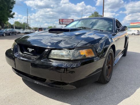 Used 2004 Ford Mustang GT image 3